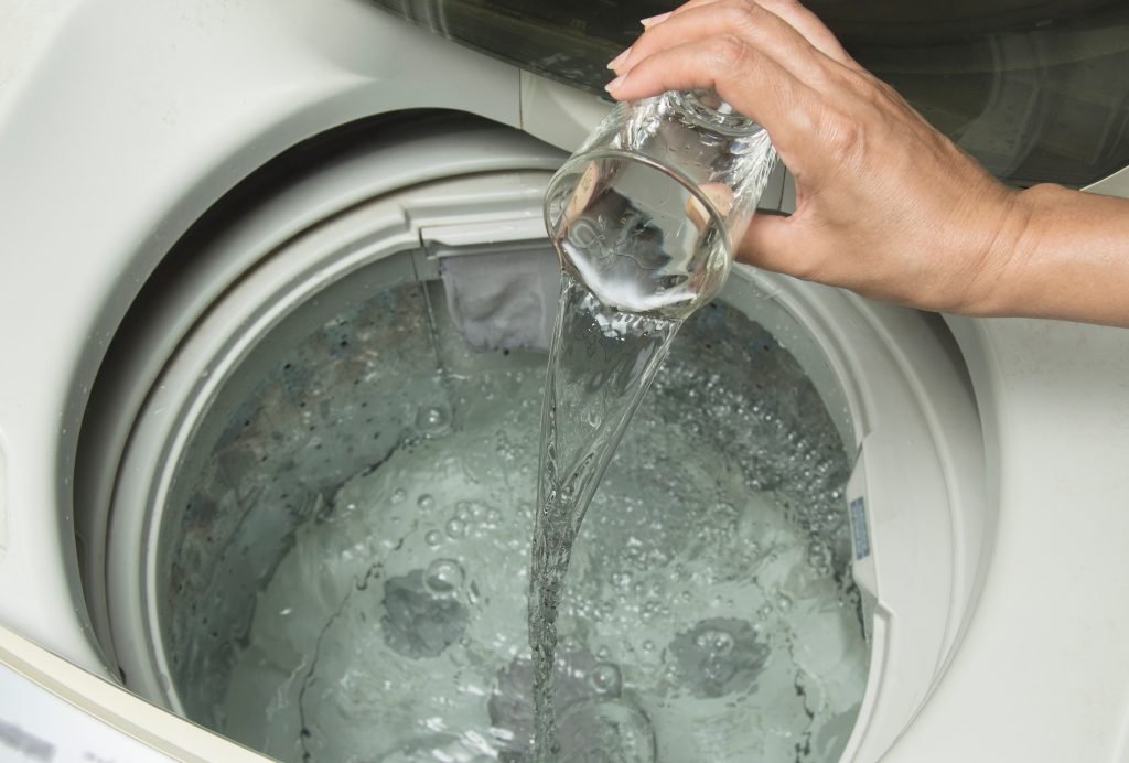 Limpeza e higienização de máquinas de lavar